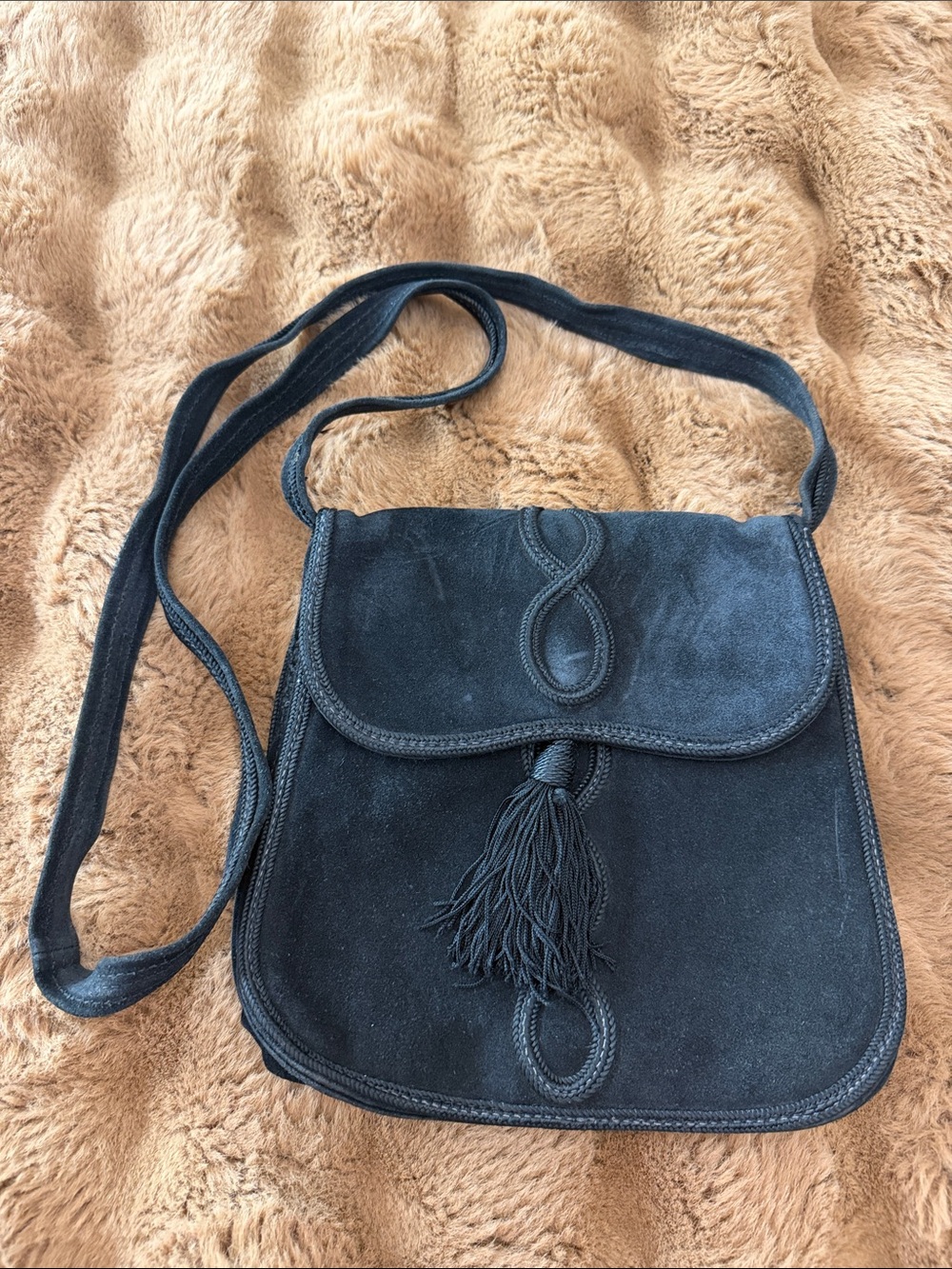 MADE IN ITALY ANDRE CELLINI Vintage Suede Tassel Crossbody Bag in Black